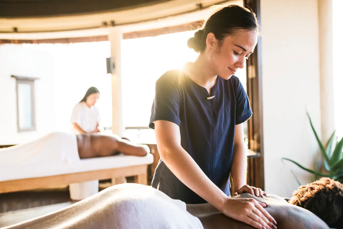 Massage and spa treatment, illustration 12 of 19.