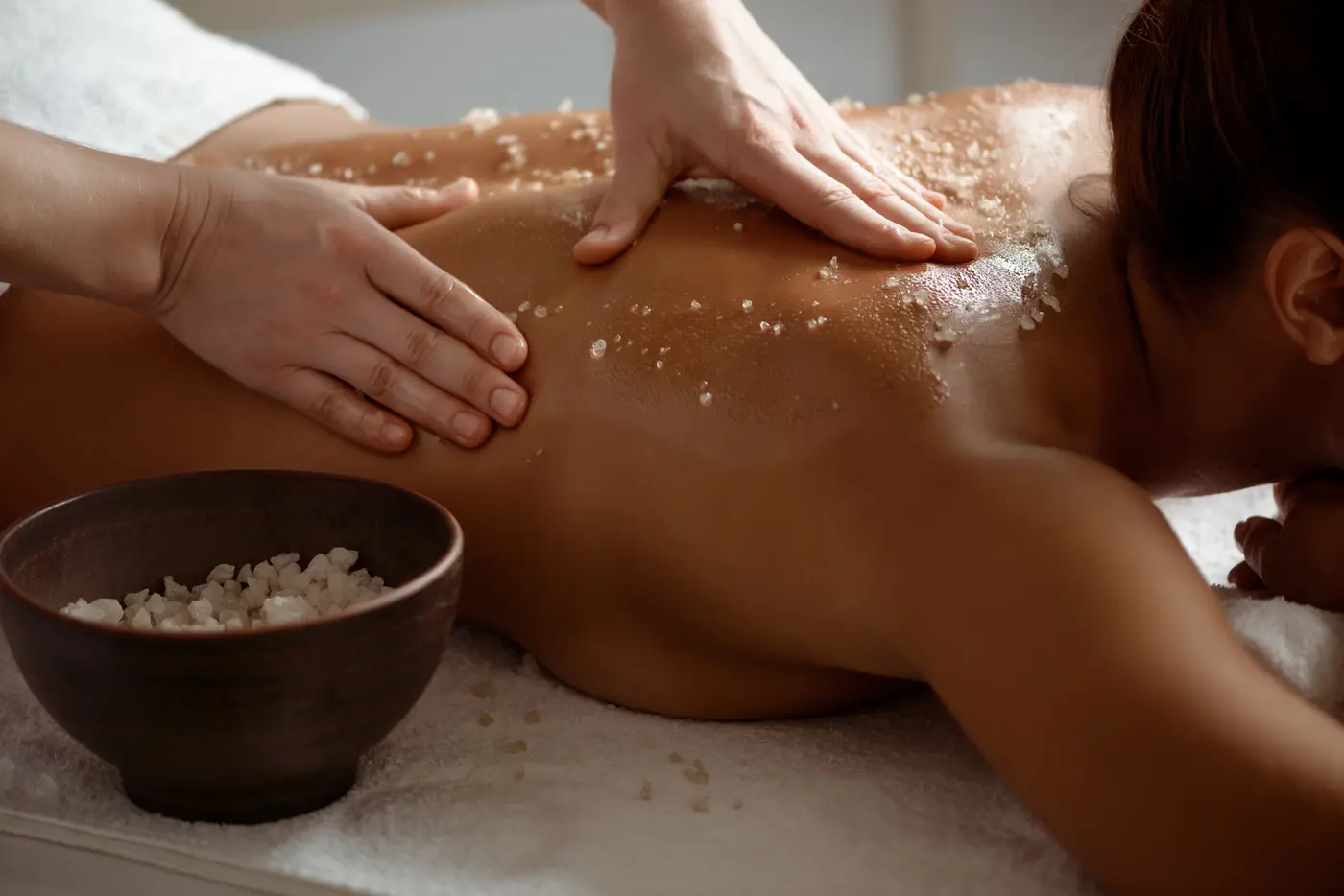 Classic Body Scrub with Massage at home.
